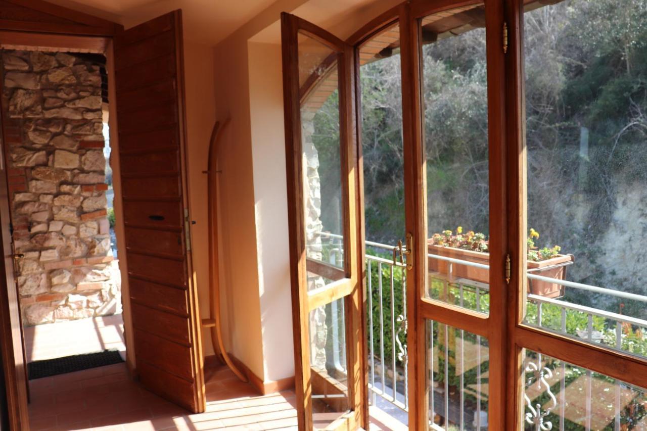 Gualdo Cattaneo B&B Casale Roshlee מראה חיצוני תמונה