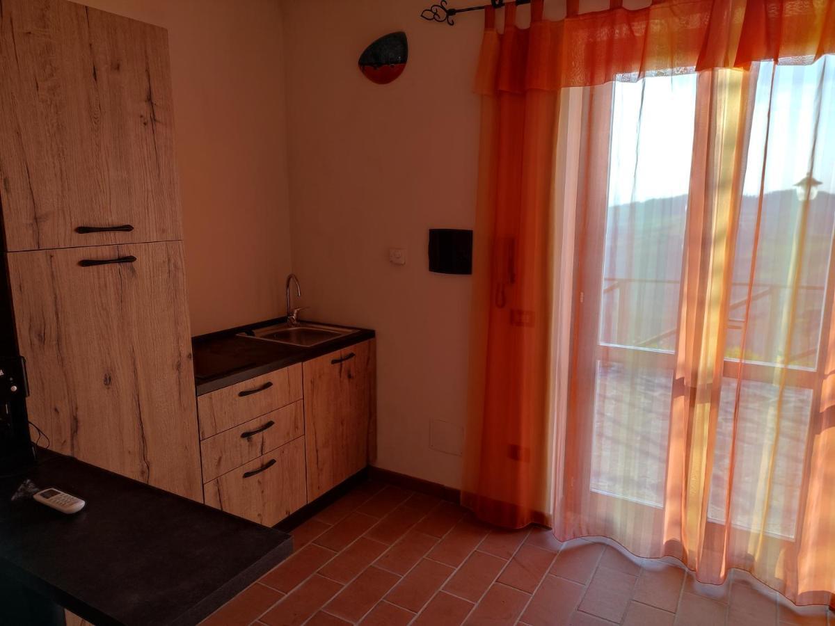 Gualdo Cattaneo B&B Casale Roshlee מראה חיצוני תמונה